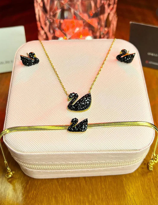 Black Swan Set With Snake Chain Bracelet